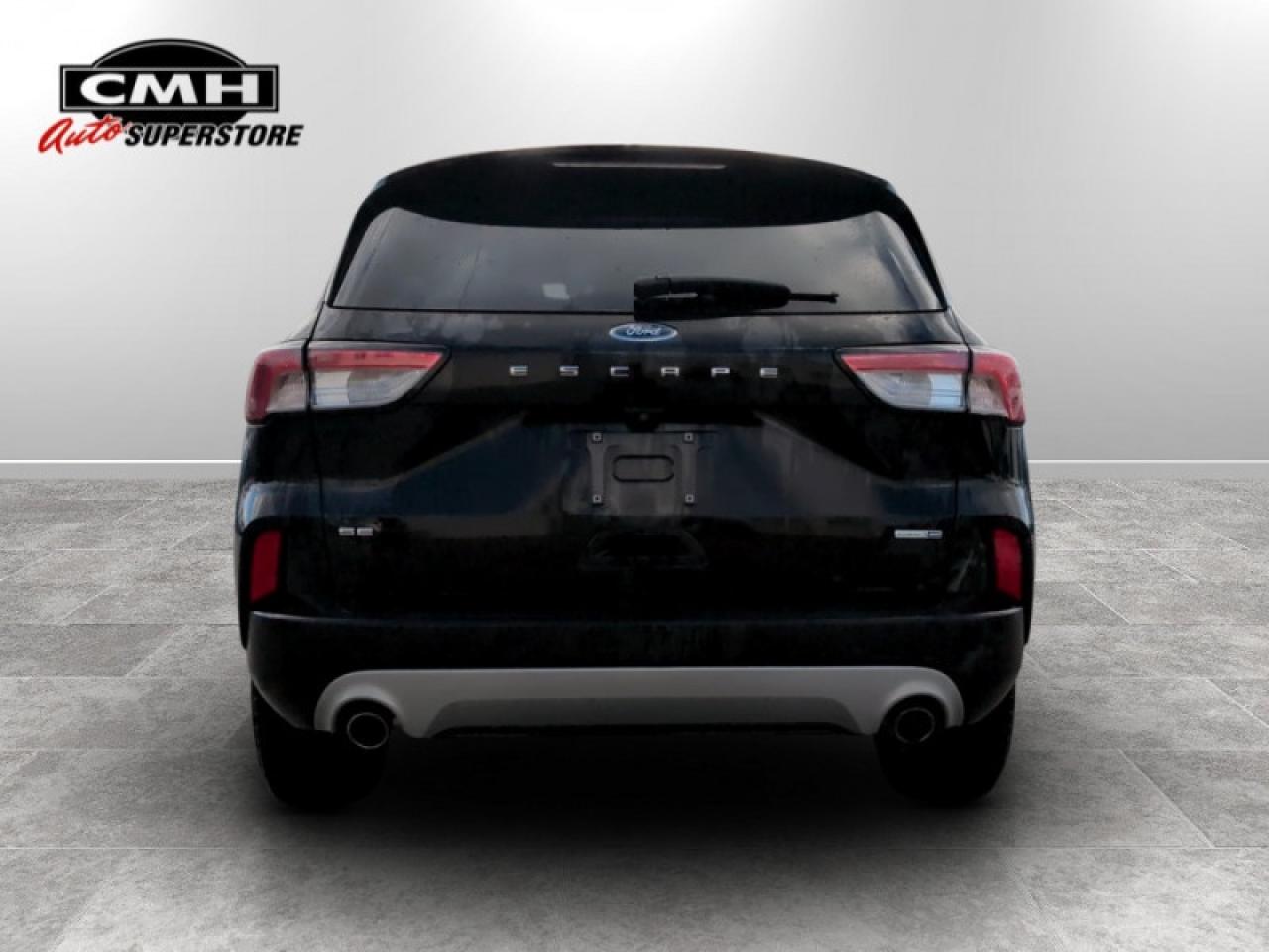 2020 Ford Escape SE Photo2