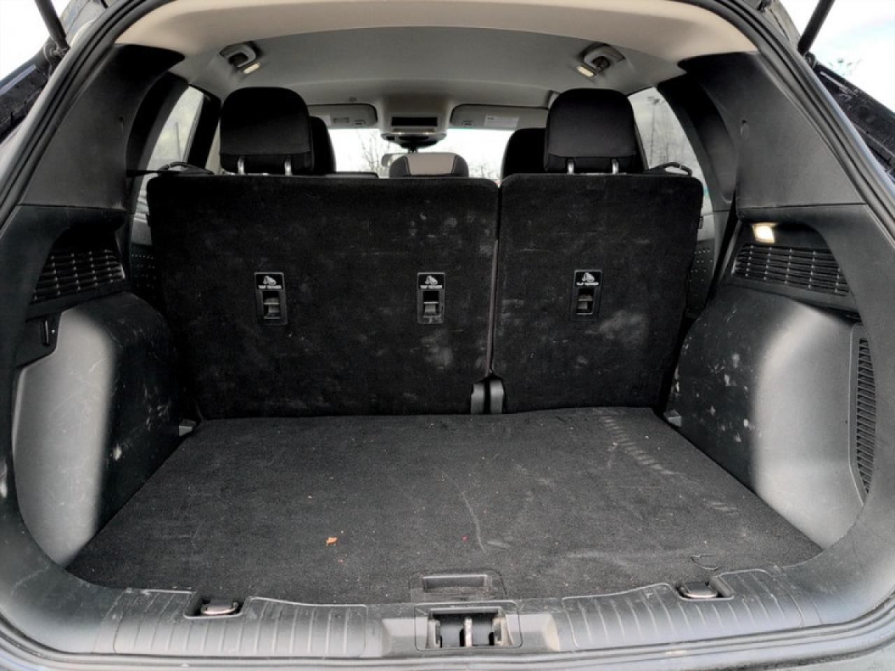 2020 Ford Escape SE Photo