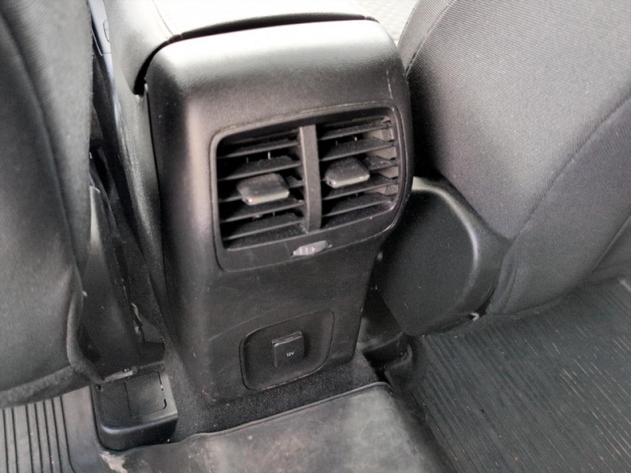 2020 Ford Escape SE Photo