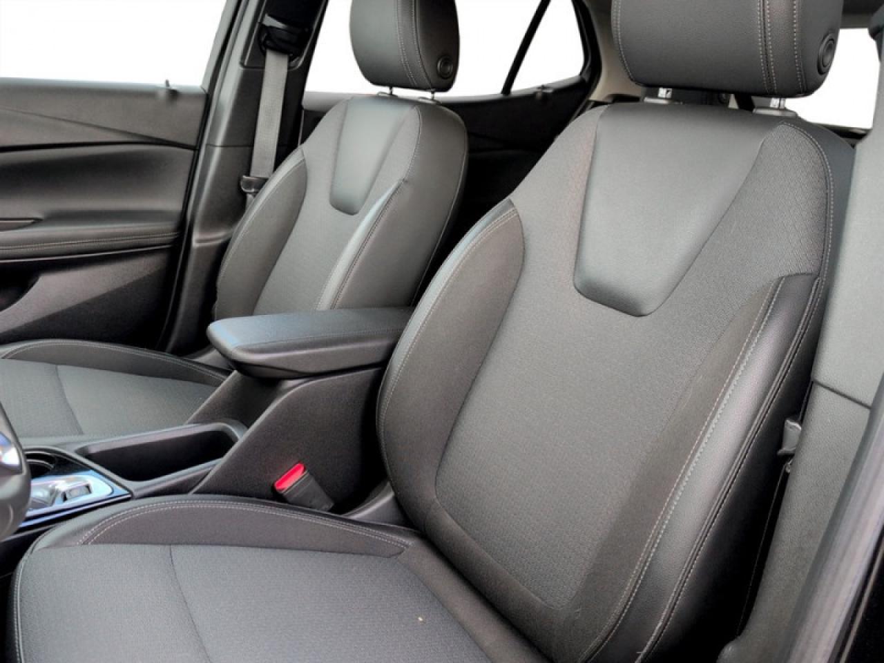 2022 Buick Encore GX SELECT Photo