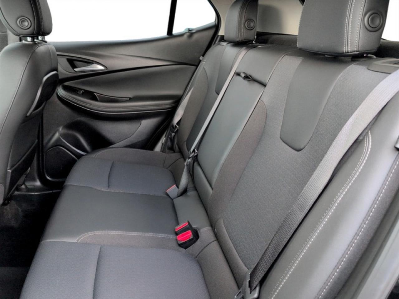 2022 Buick Encore GX SELECT Photo