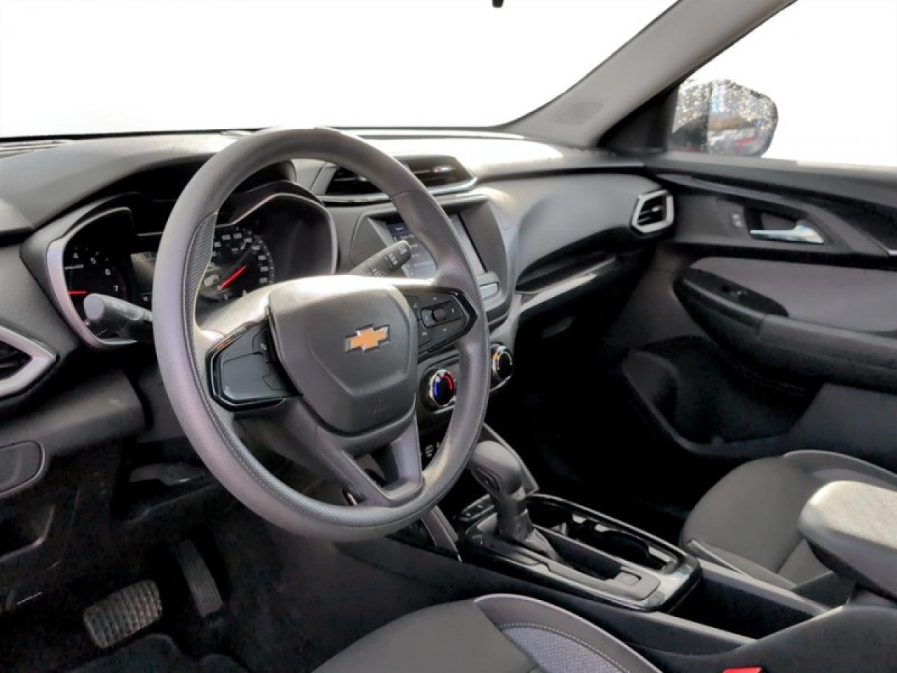 2023 Chevrolet TrailBlazer LS Photo