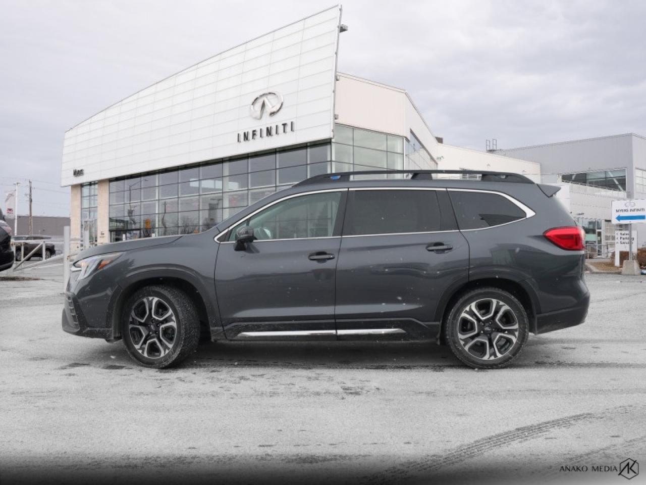 2023 Subaru ASCENT Limited 8-pass  - Leather Seats Photo