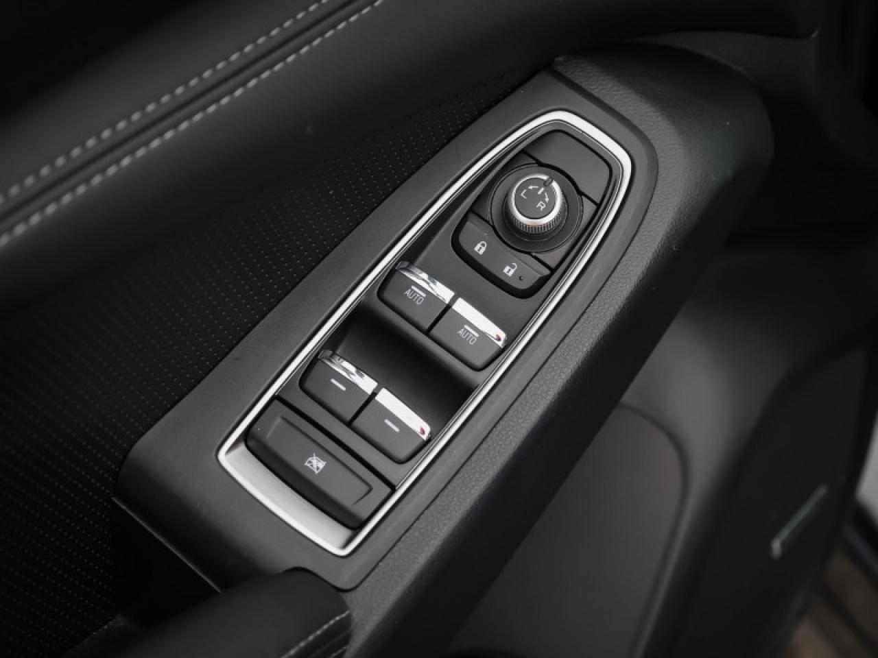 2023 Subaru ASCENT Limited 8-pass  - Leather Seats Photo