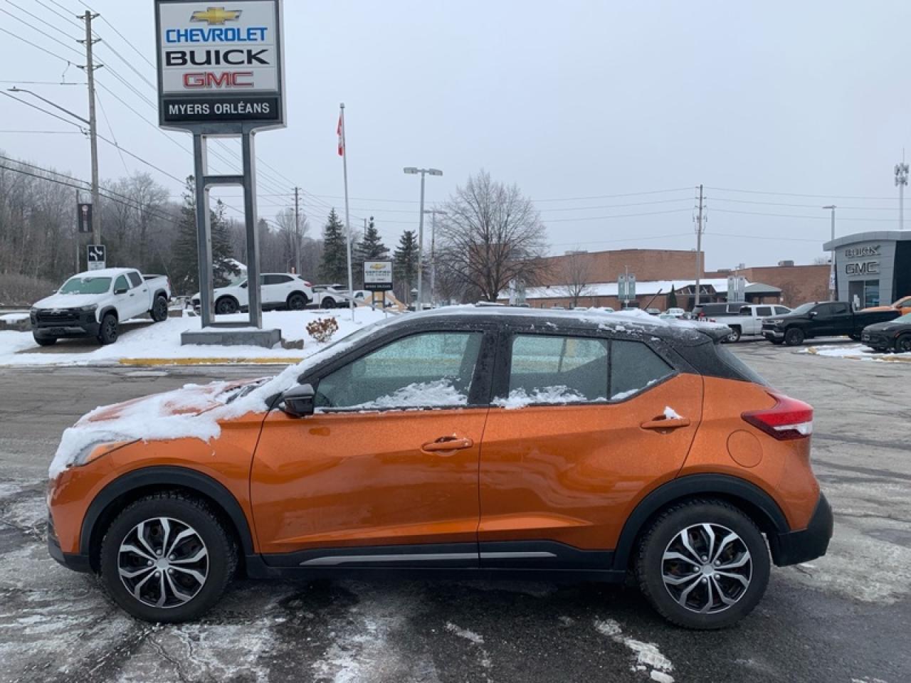 2020 Nissan Kicks SR  - Heated Seats -  Fog Lights Photo