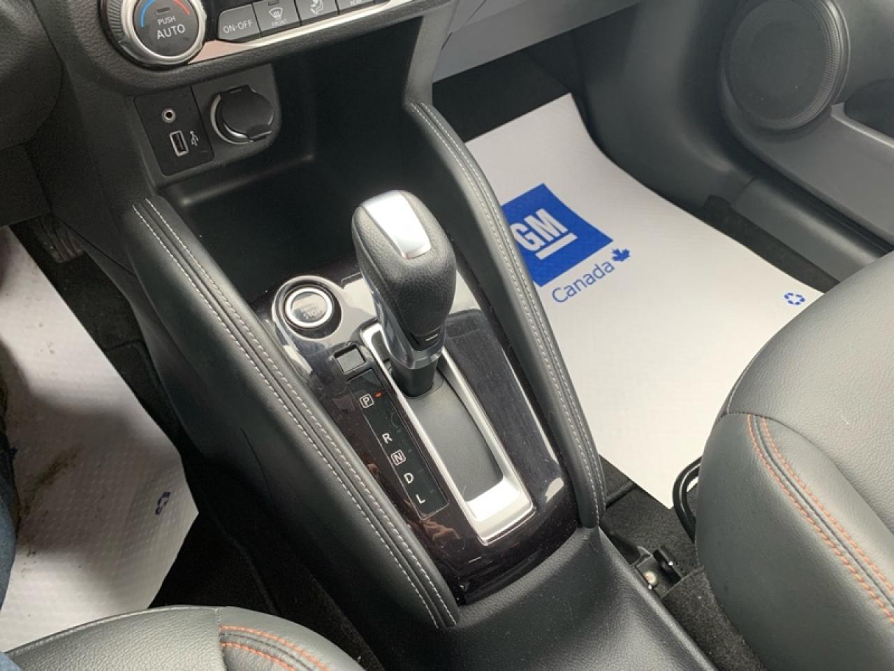 2020 Nissan Kicks SR  - Heated Seats -  Fog Lights Photo