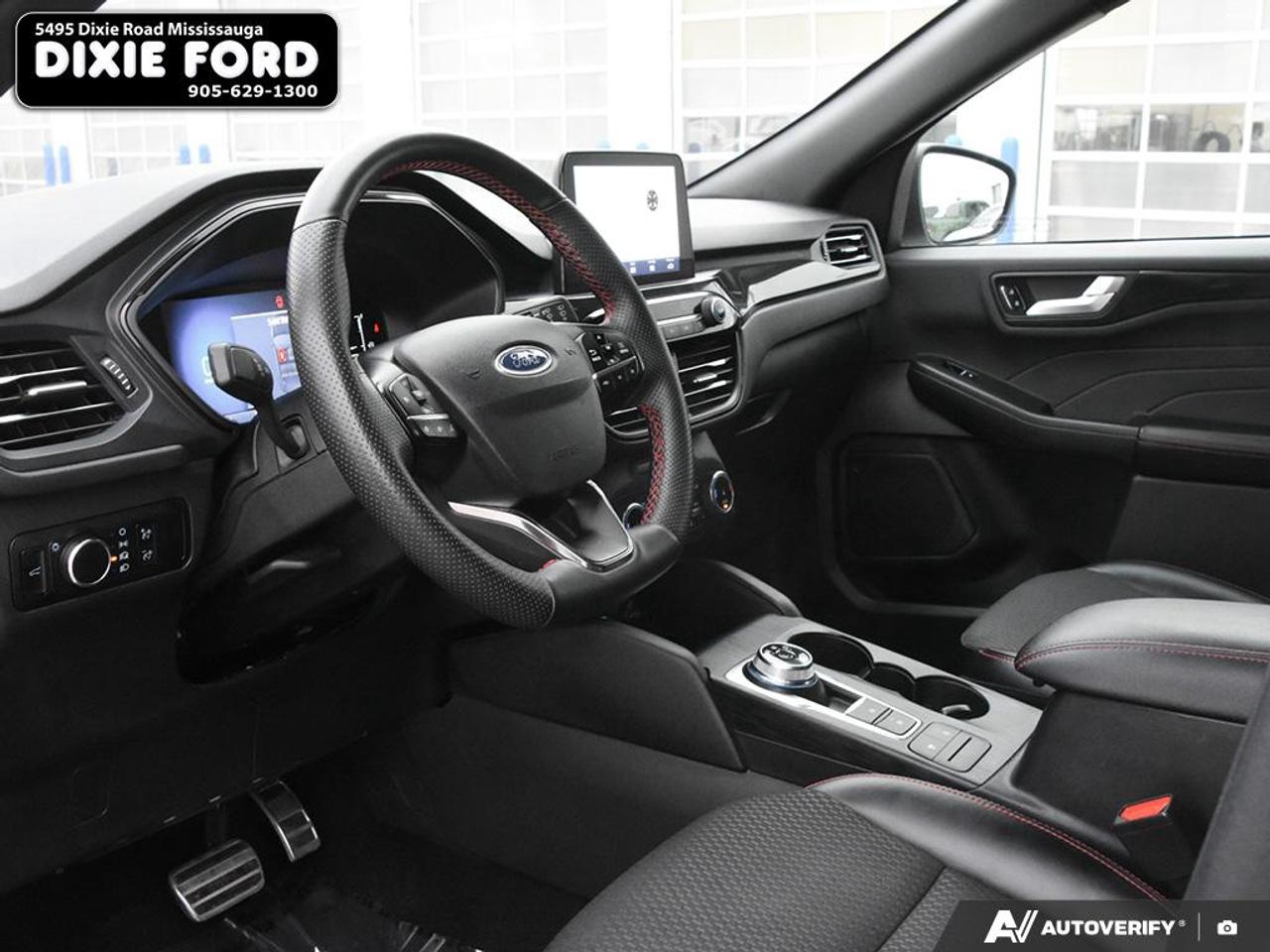 2023 Ford Escape ST-Line Photo