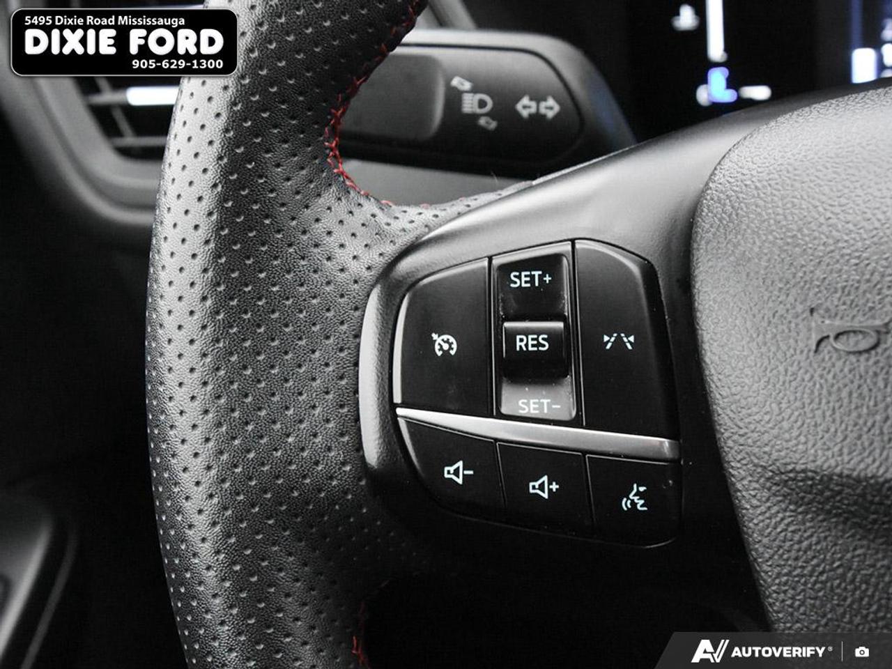 2023 Ford Escape ST-Line Photo