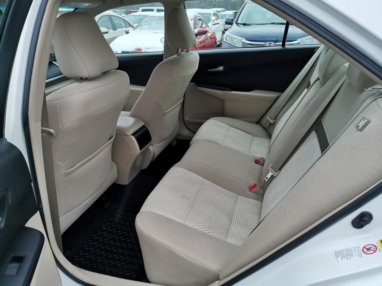 2014 Toyota Camry LE Photo