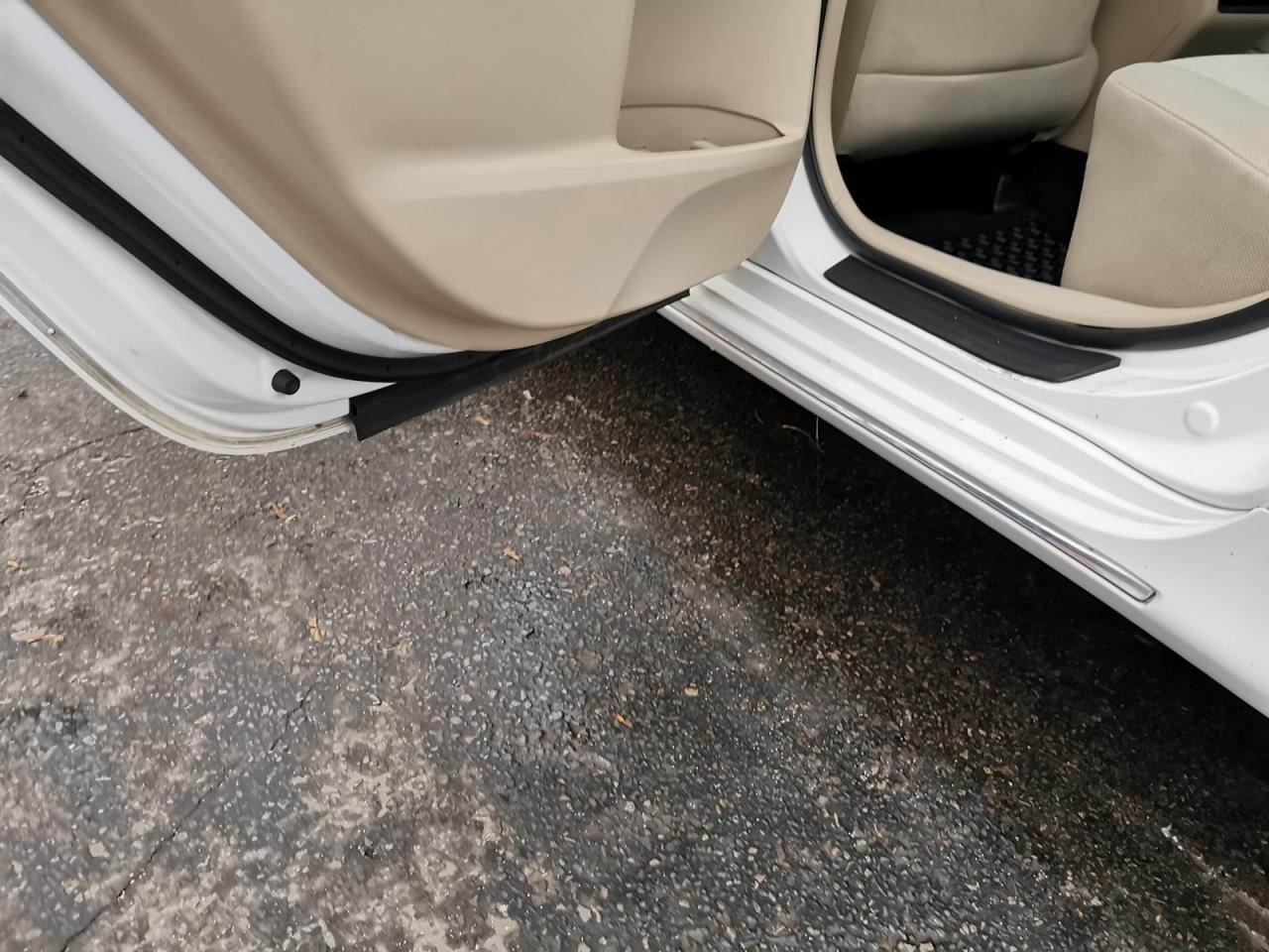 2014 Toyota Camry LE Photo