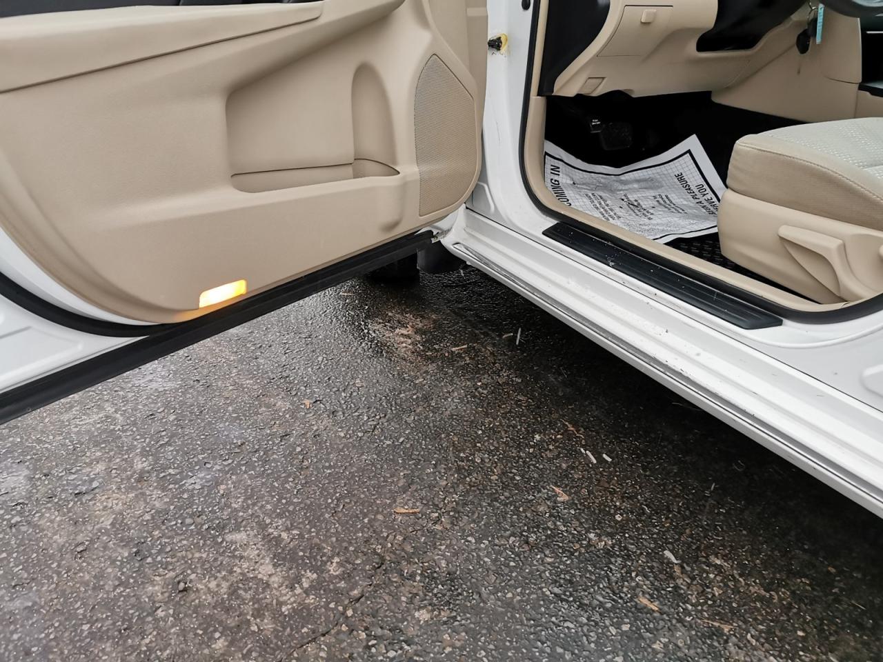 2014 Toyota Camry LE Photo