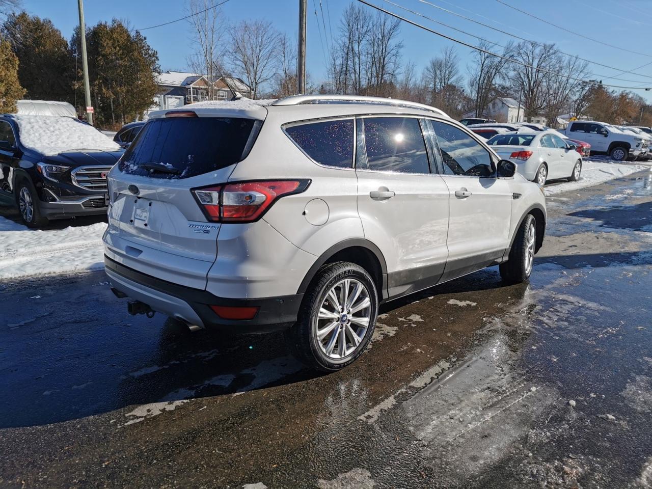 2018 Ford Escape Titanium Photo
