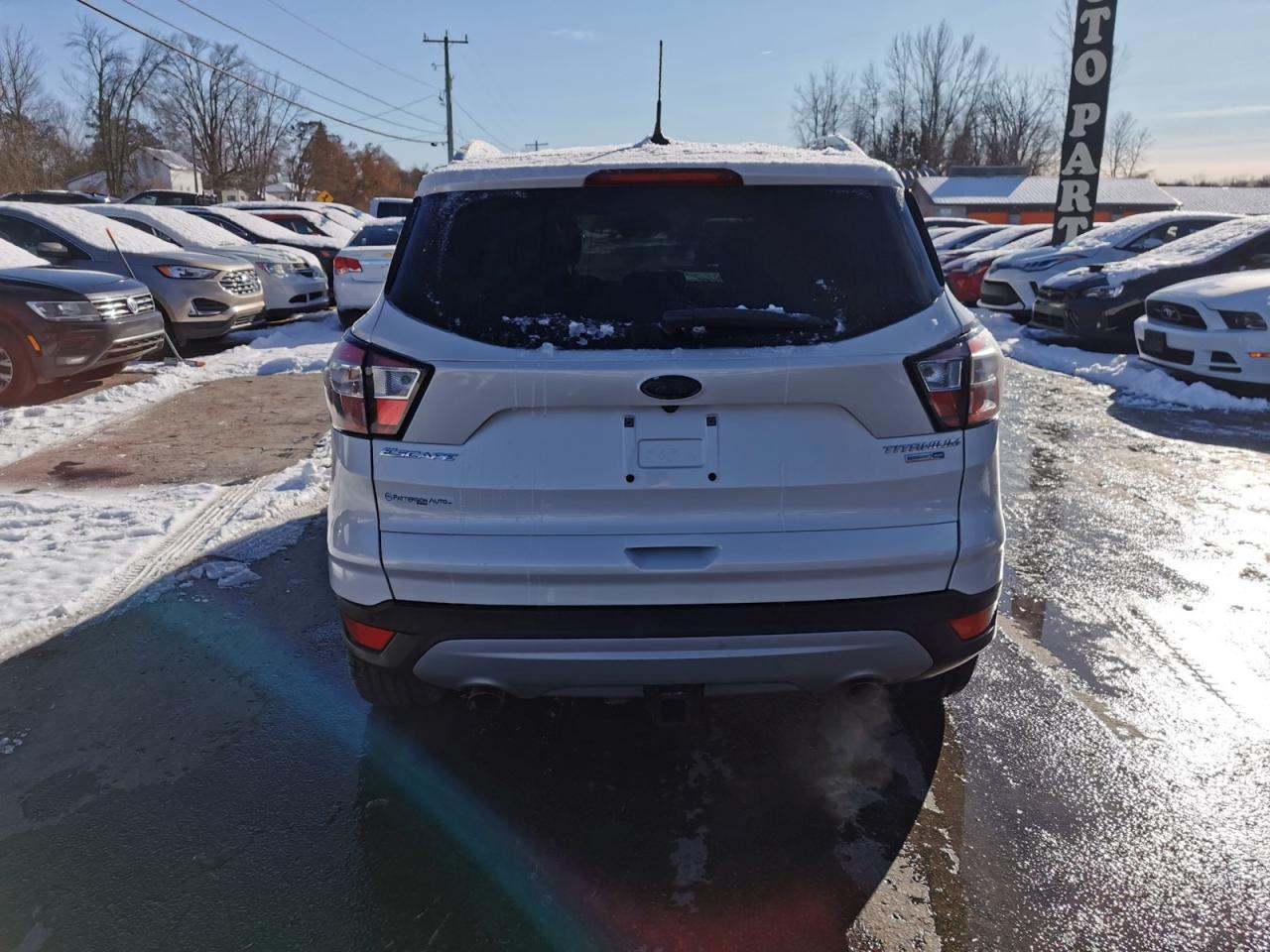 2018 Ford Escape Titanium Photo