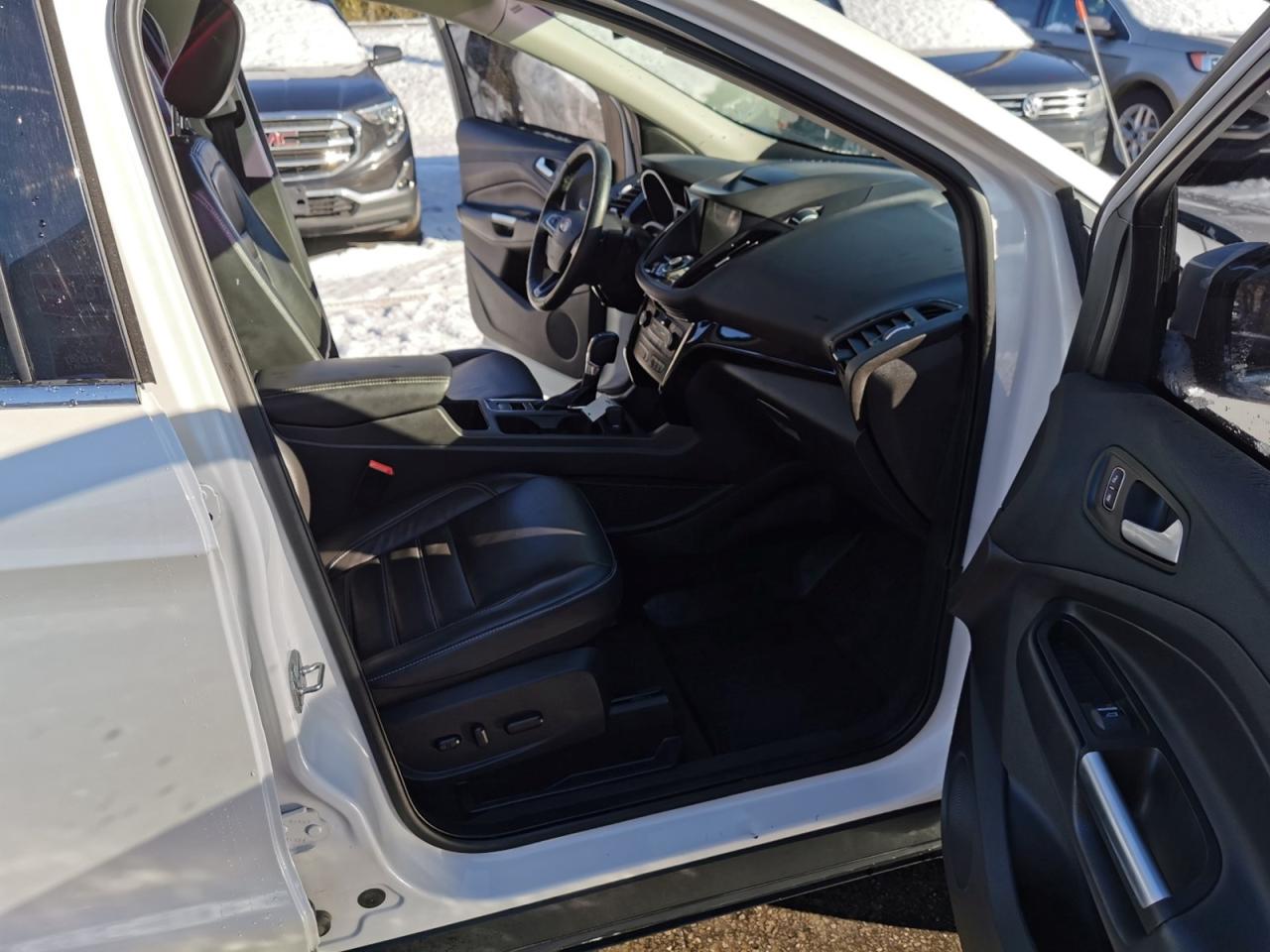 2018 Ford Escape Titanium Photo