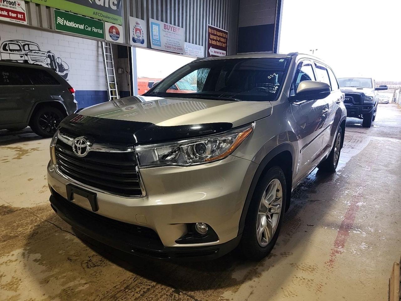 Used 2015 Toyota Highlander Limited V6 for sale in Madoc, ON