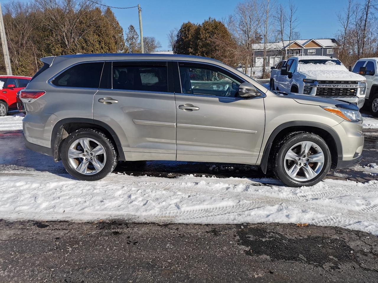 2015 Toyota Highlander Limited V6 Photo