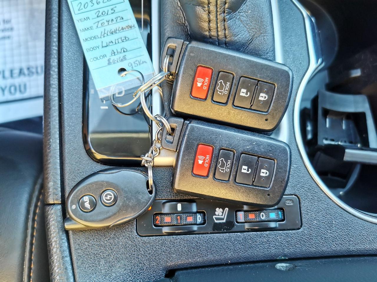 2015 Toyota Highlander Limited V6 Photo