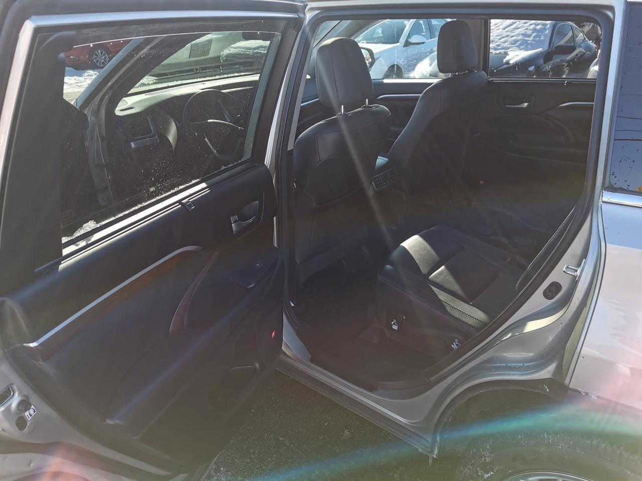 2015 Toyota Highlander Limited V6 Photo