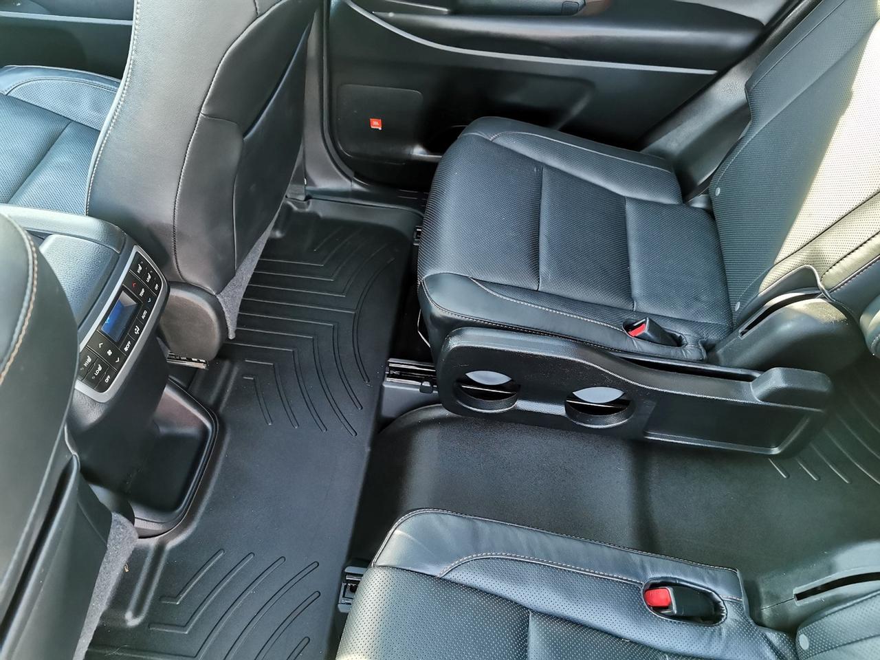 2015 Toyota Highlander Limited V6 Photo