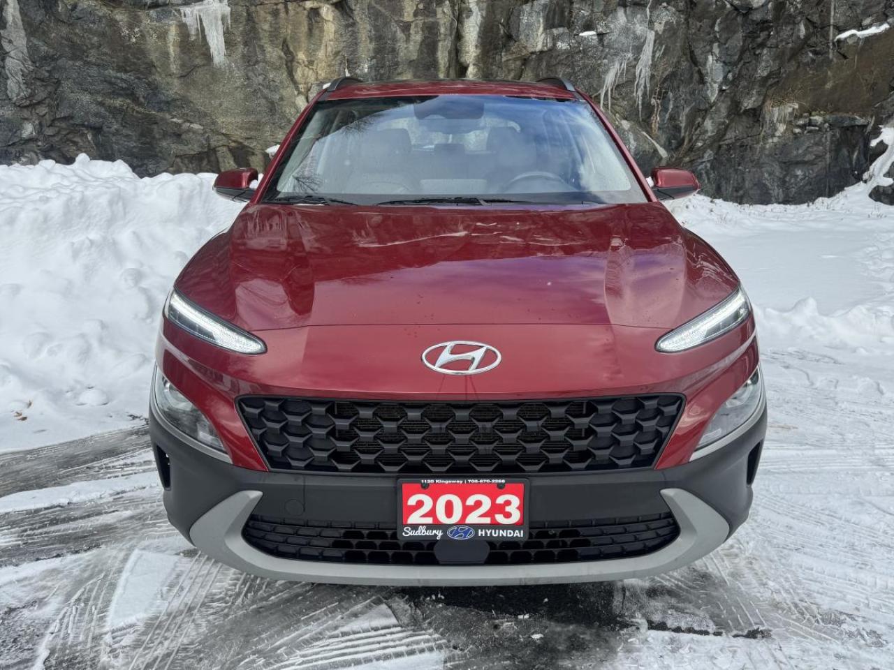 2023 Hyundai KONA 2.0L Preferred AWD w/Sun &amp; Leather Package Photo2