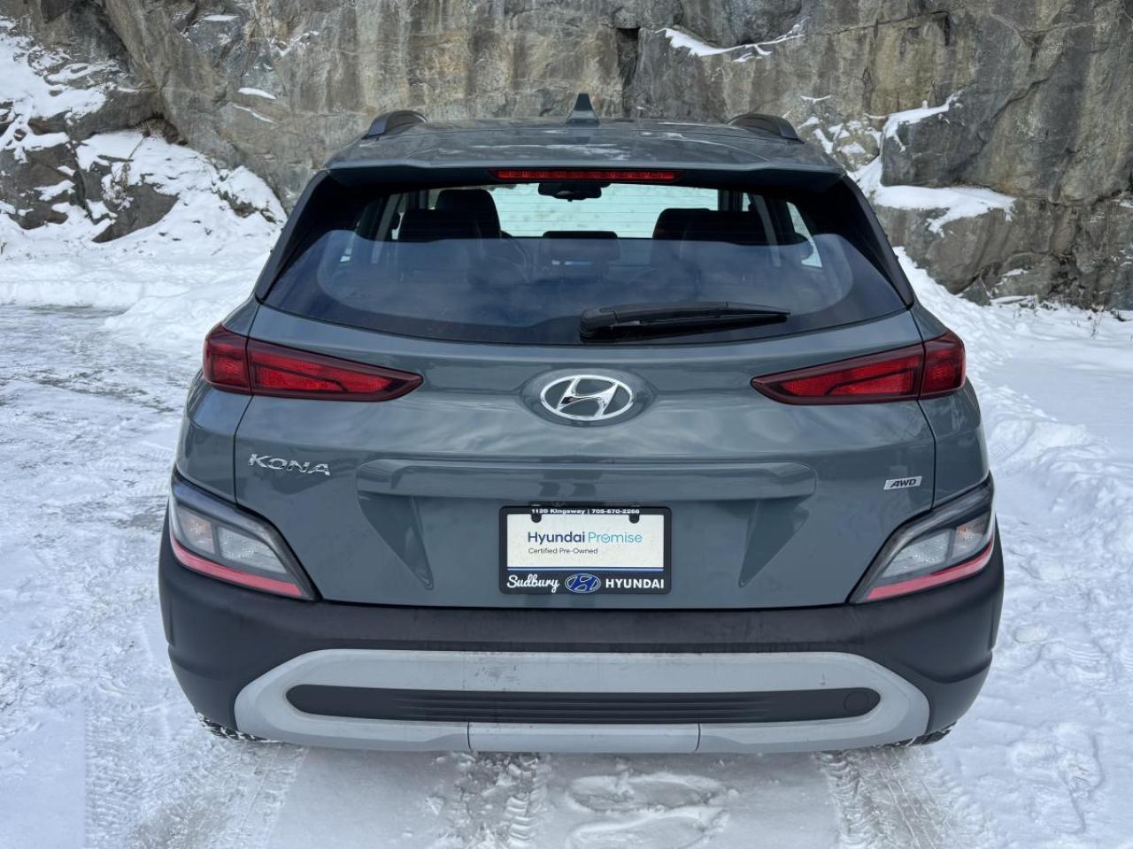 2022 Hyundai KONA 2.0L Preferred AWD w/Sun &amp; Leather Package Photo4