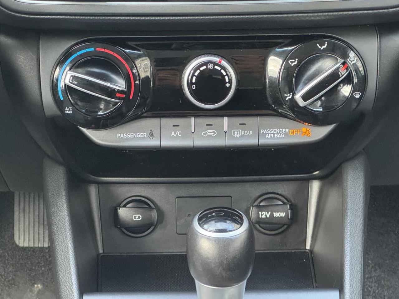 2022 Hyundai KONA 2.0L Preferred AWD w/Sun &amp; Leather Package Photo