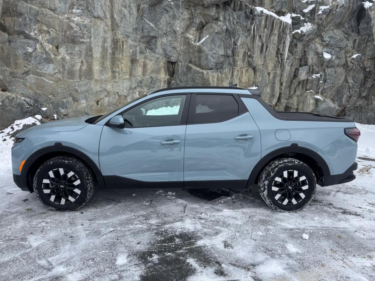 2025 Hyundai Santa Cruz PREFERRED AWD Photo3