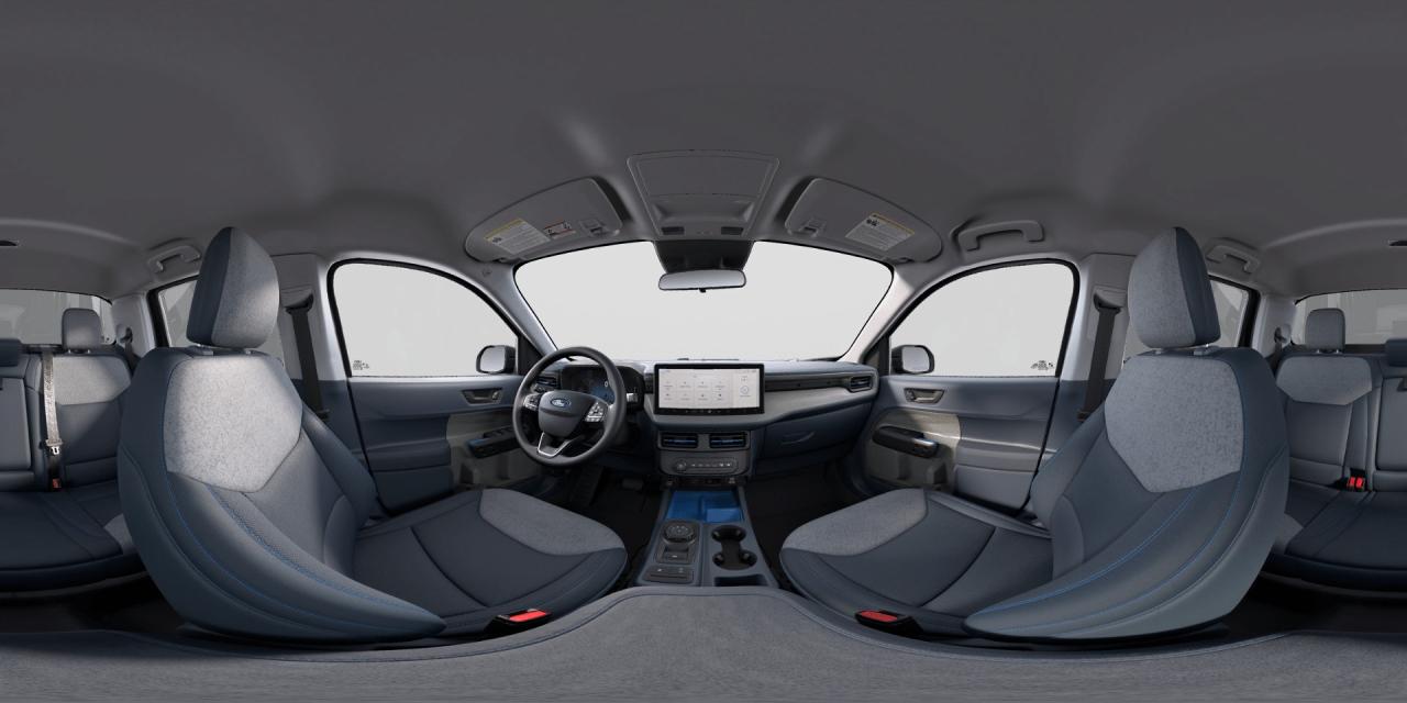 2025 Ford Maverick XLT Photo