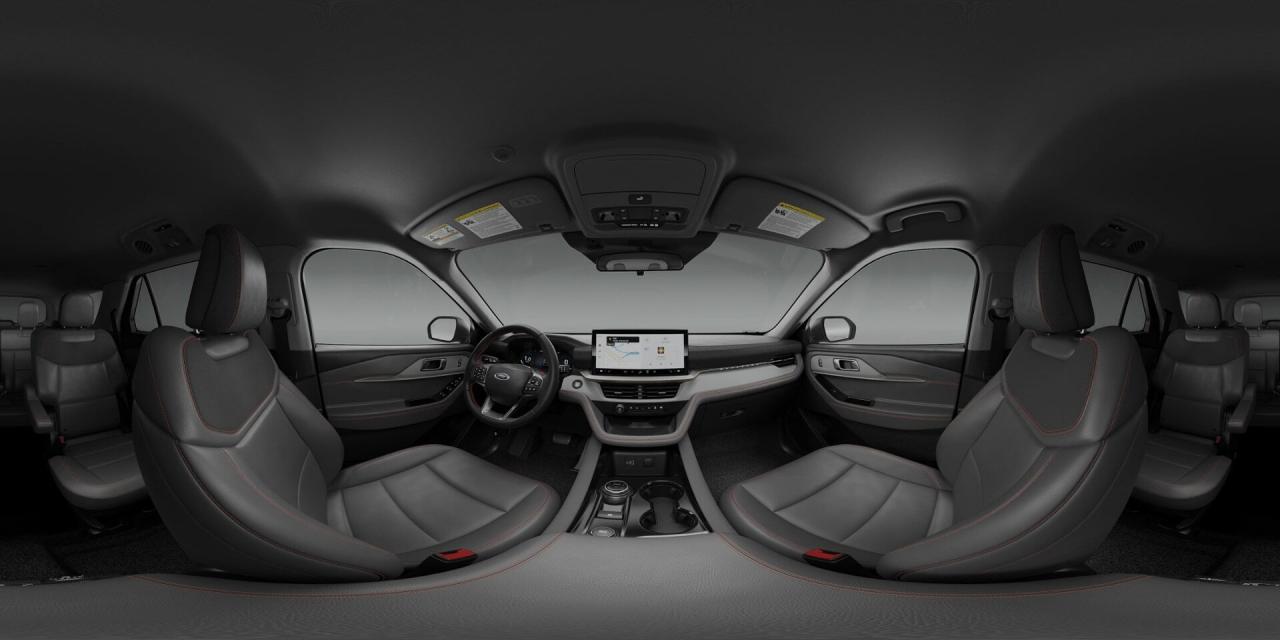 2026 Ford Explorer Active Photo