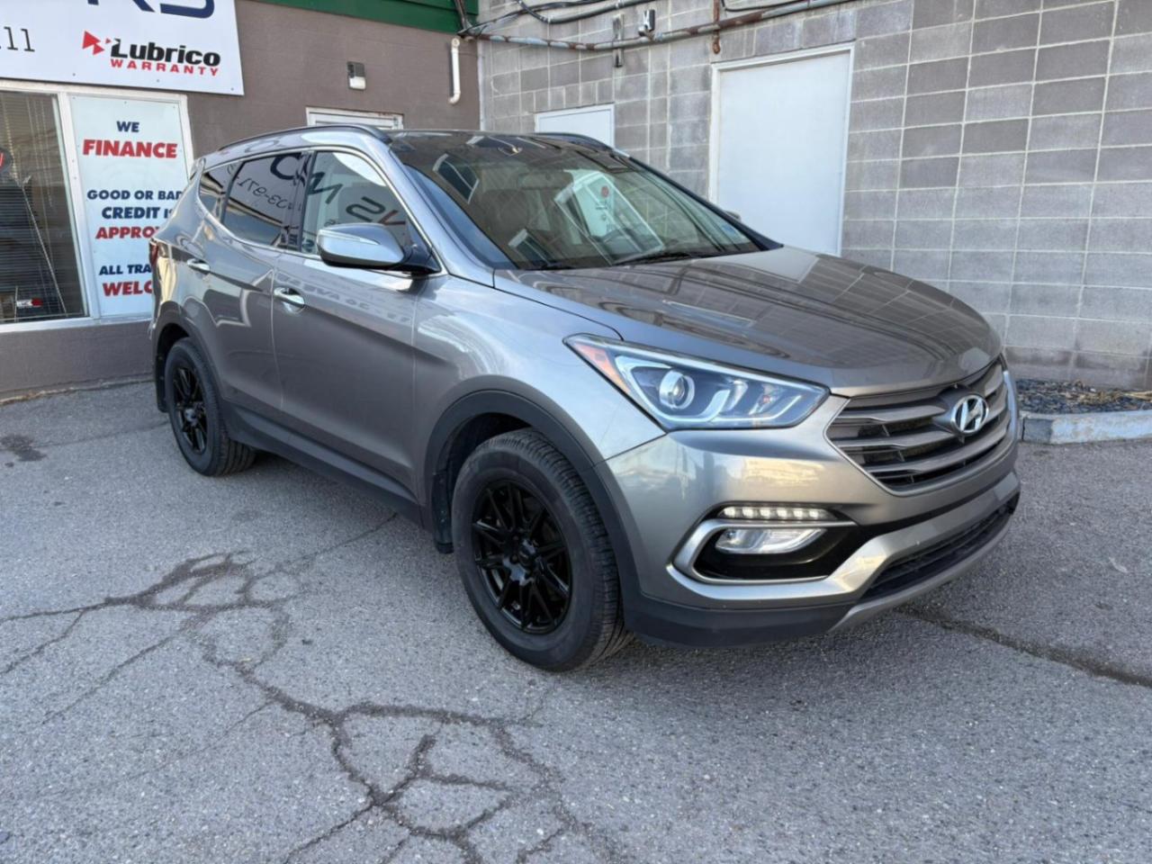 Used 2018 Hyundai Santa Fe Sport 2.4L SE AWD for sale in Calgary, AB