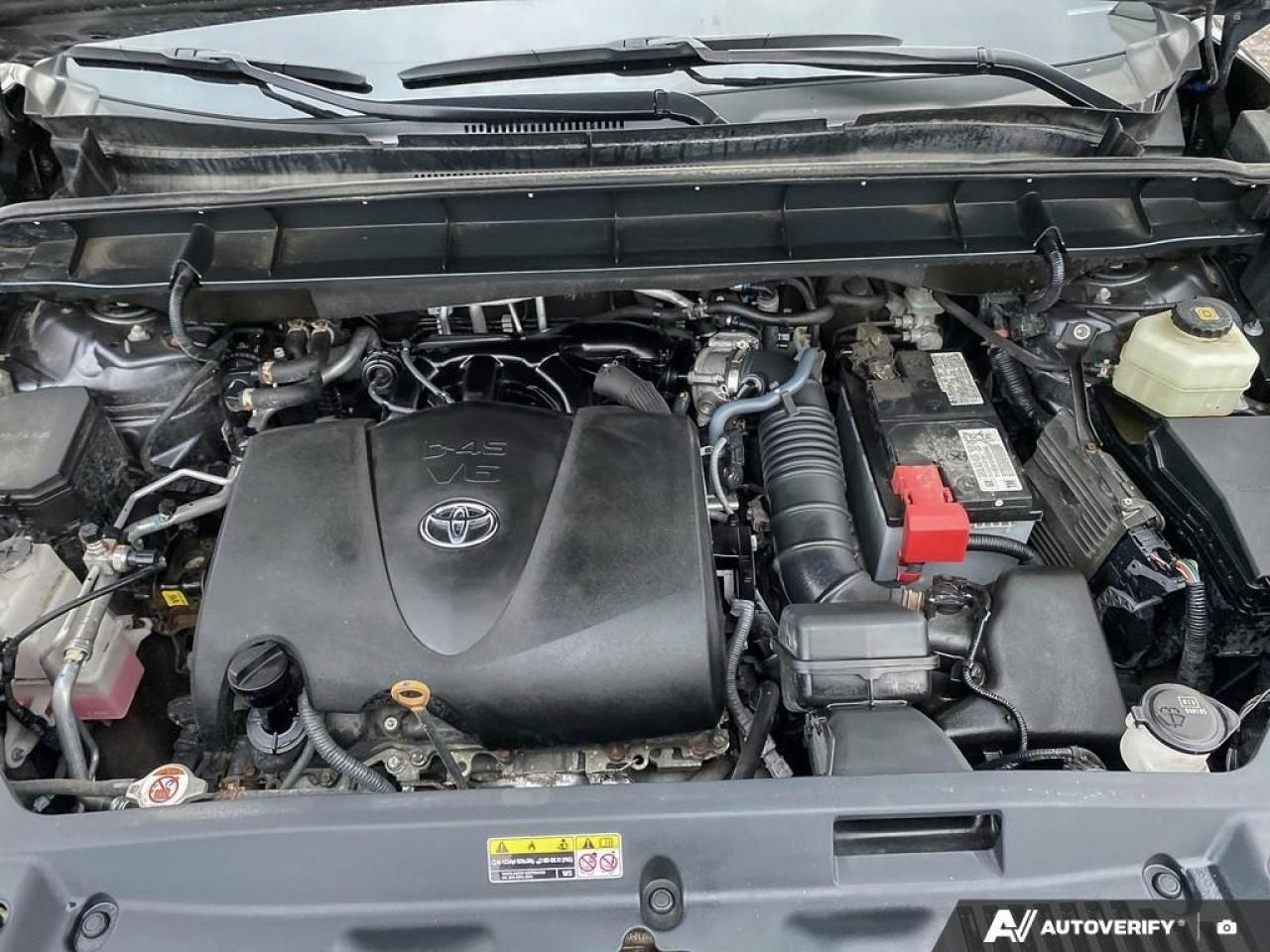 2020 Toyota Highlander XLE  - Sunroof -  Power Liftgate Photo