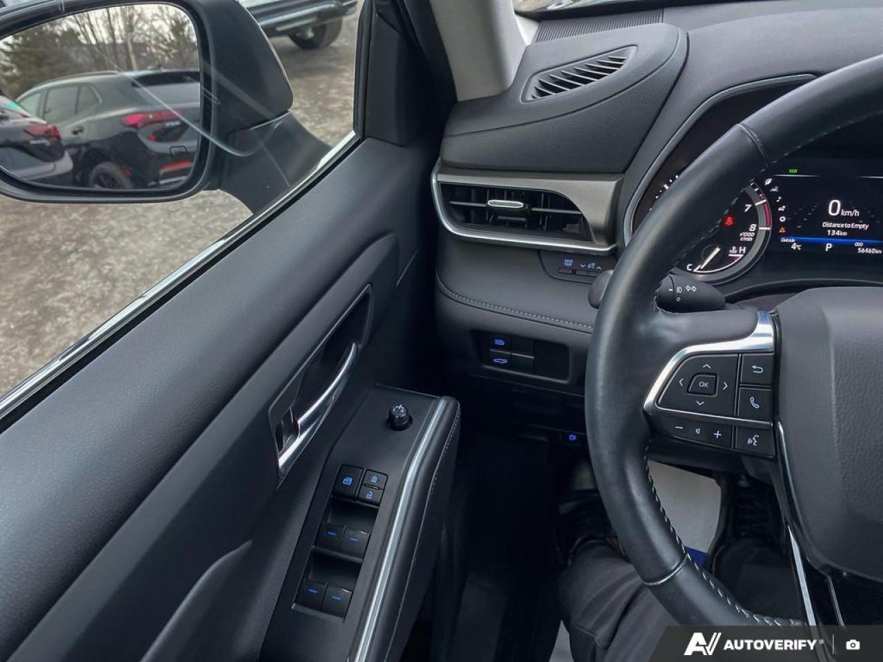 2020 Toyota Highlander XLE  - Sunroof -  Power Liftgate Photo