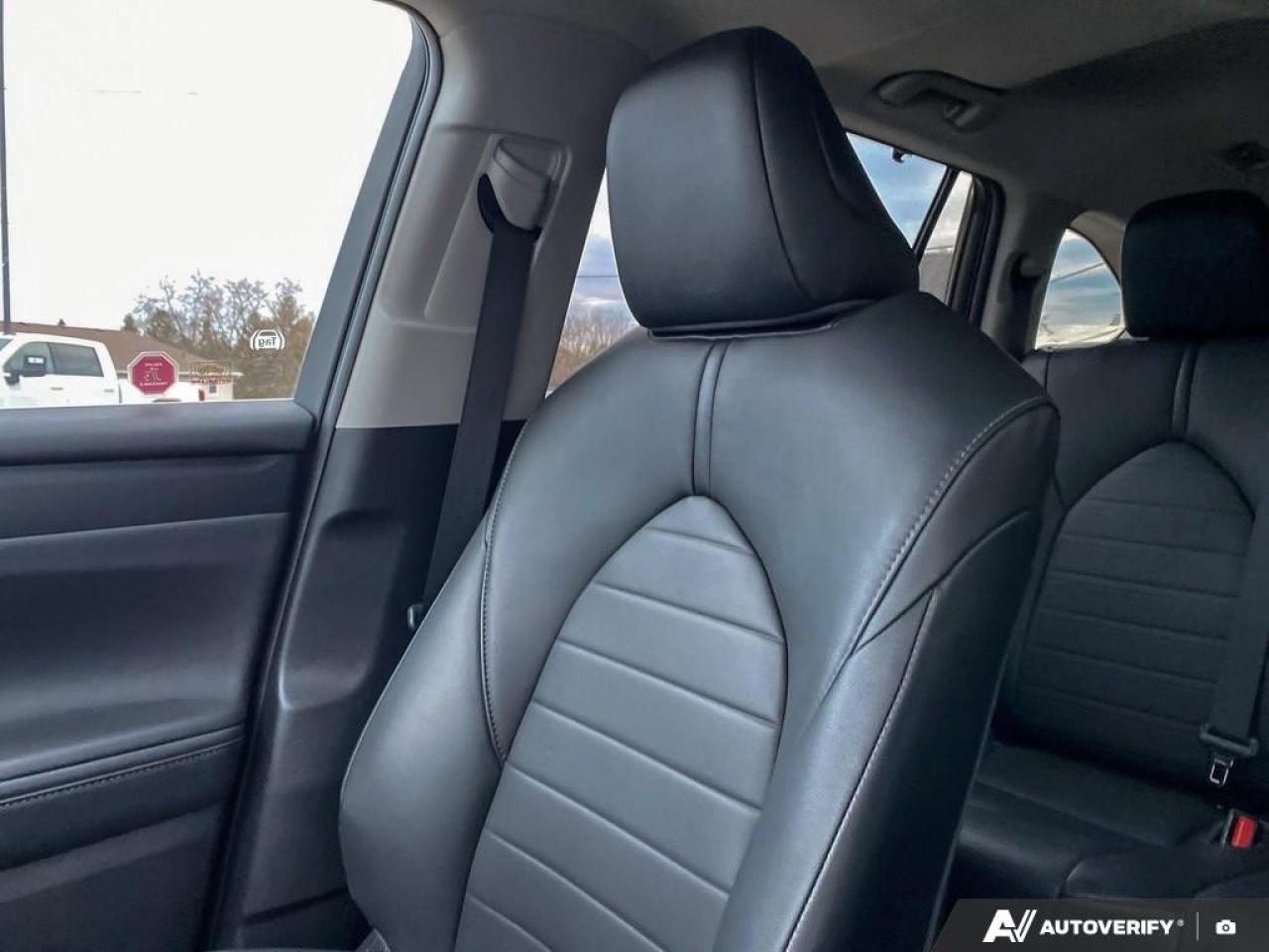 2020 Toyota Highlander XLE  - Sunroof -  Power Liftgate Photo