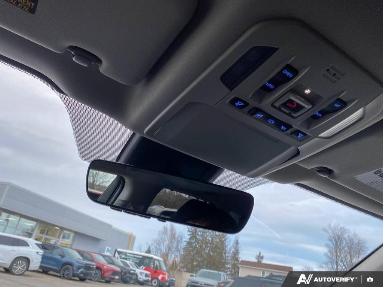 2020 Toyota Highlander XLE  - Sunroof -  Power Liftgate Photo