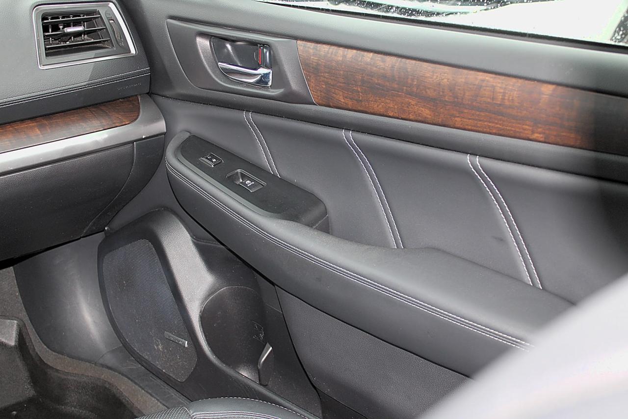 2019 Subaru Outback LIMITED Photo