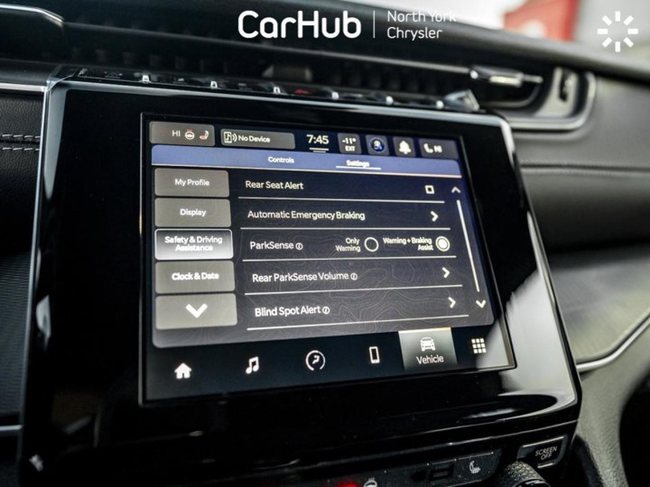 2025 Jeep Grand Cherokee Laredo Sunroof, Trailer Tow Pkg, Diamong Blk Crystal Photo