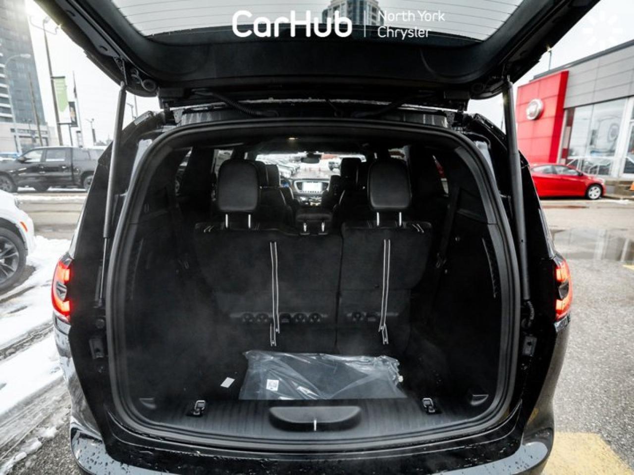 2026 Chrysler Pacifica SELECT FWD Safety sphere Uconnect Theater Family Group II Photo