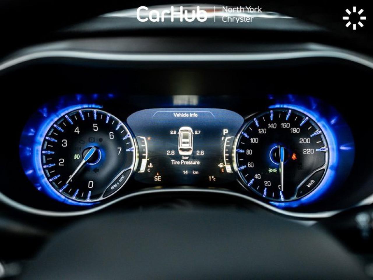 2026 Chrysler Pacifica SELECT FWD Safety sphere Uconnect Theater Family Group II Photo