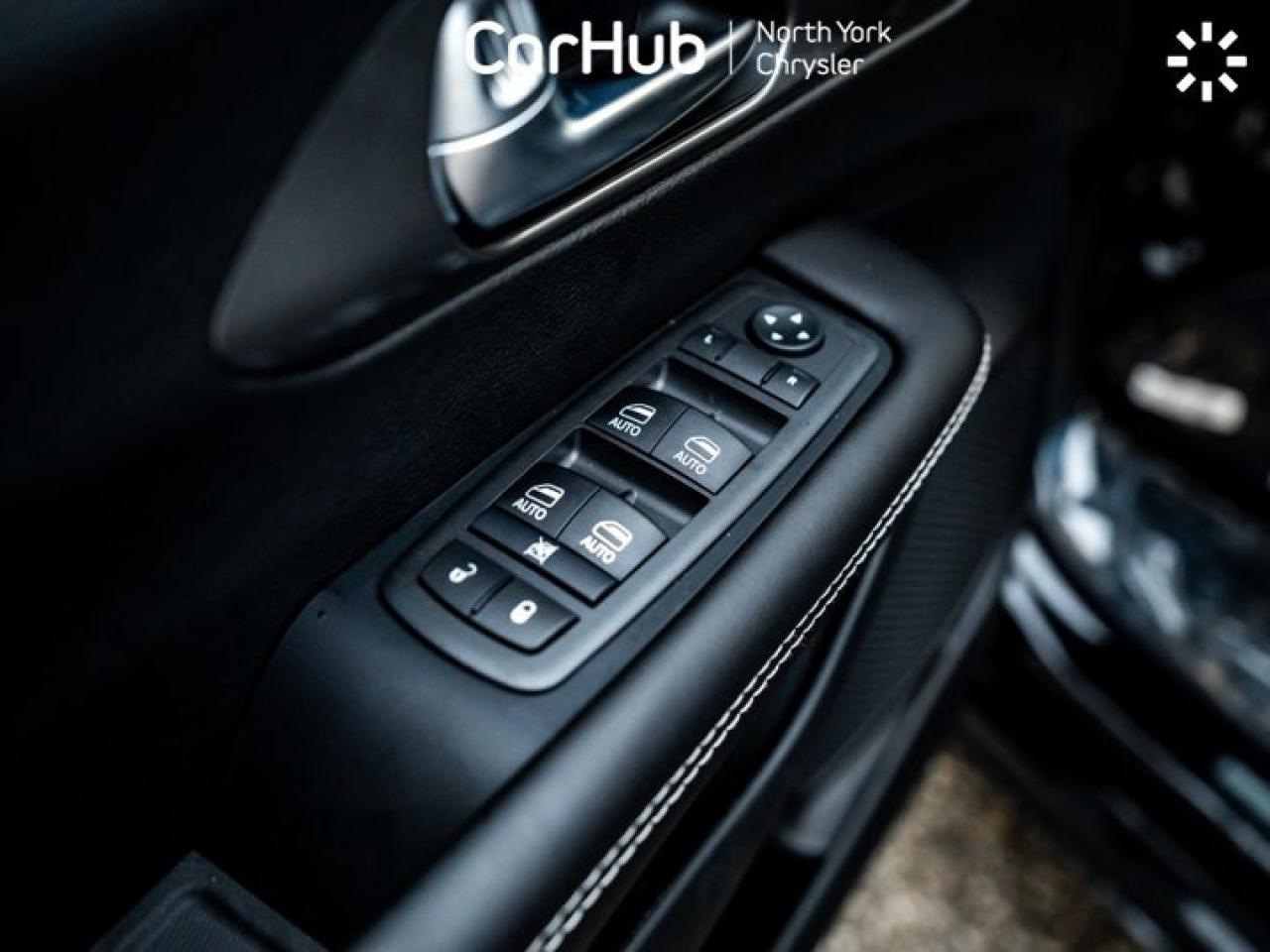 2026 Chrysler Pacifica SELECT FWD Safety sphere Uconnect Theater Family Group II Photo