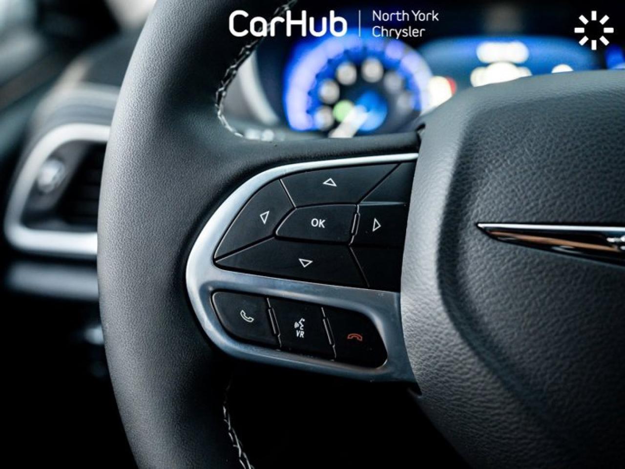 2026 Chrysler Pacifica SELECT FWD Safety sphere Uconnect Theater Family Group II Photo