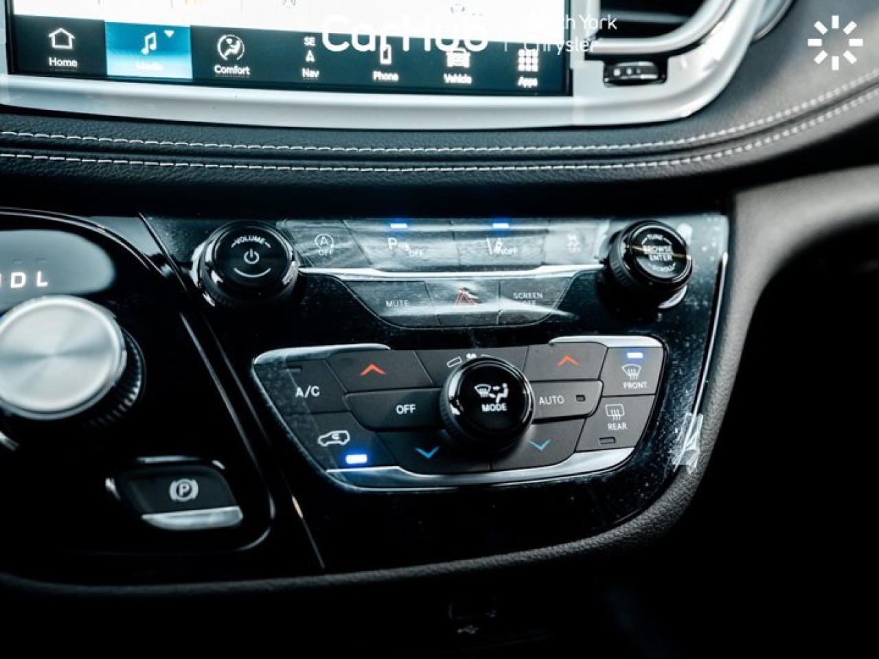 2026 Chrysler Pacifica SELECT FWD Safety sphere Uconnect Theater Family Group II Photo