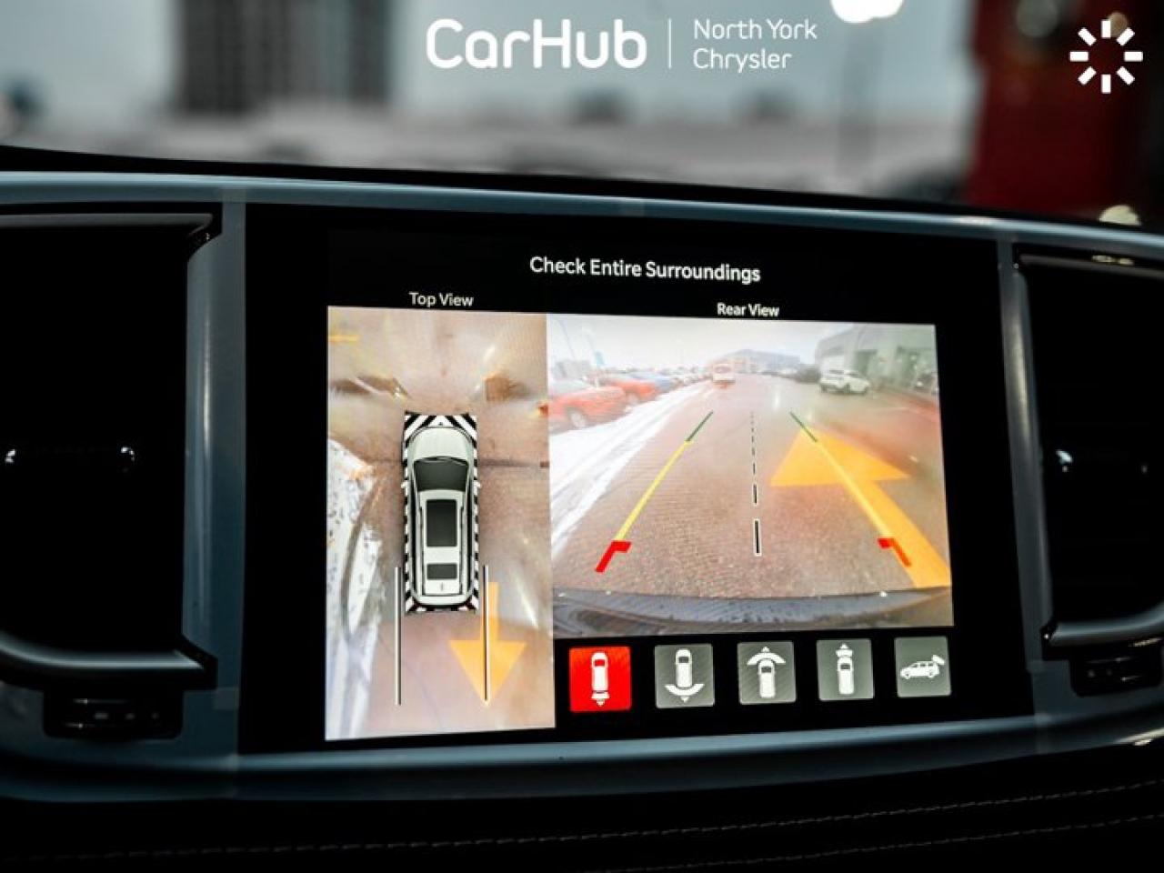 2026 Chrysler Pacifica SELECT FWD Safety sphere Uconnect Theater Family Group II Photo