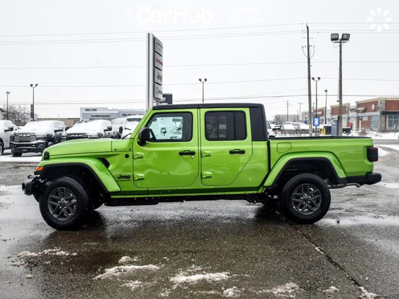 2026 Jeep Gladiator Sport S Black Freedom Top 12.3"Display Safety Group Remote Start Photo