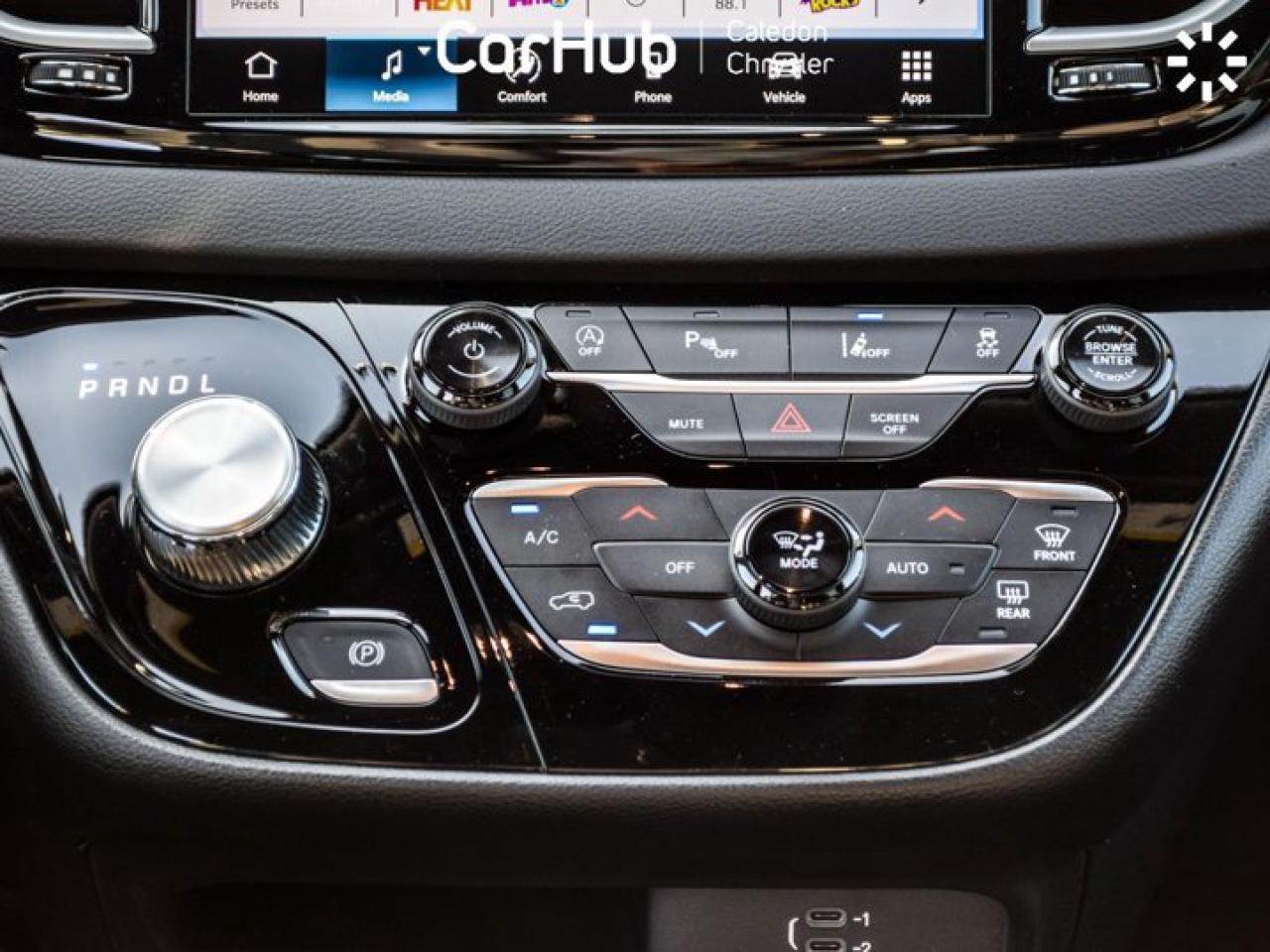 2026 Dodge Grand Caravan SXT 7 Seater 10.1"Display Blind Spot Pwr Sliding Doors Photo