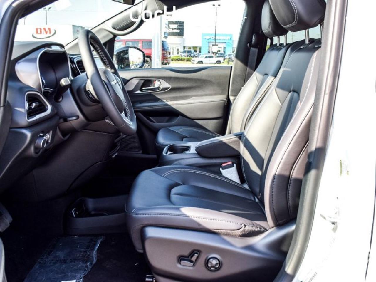 2026 Dodge Grand Caravan SXT 7 Seater 10.1"Display Blind Spot Pwr Sliding Doors Photo