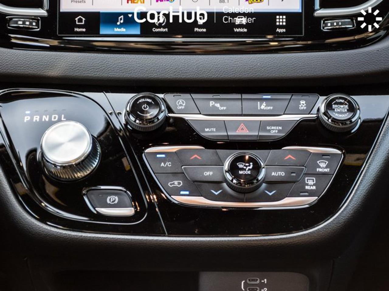 2026 Dodge Grand Caravan SXT 7 Seater 10.1"Display Blind Spot Pwr Sliding Doors Photo