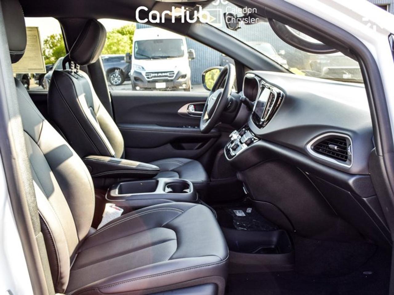 2026 Dodge Grand Caravan SXT 7 Seater 10.1"Display Blind Spot Pwr Sliding Doors Photo