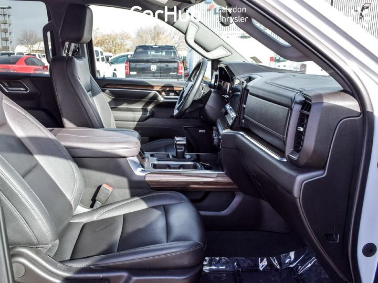 2023 Chevrolet Silverado 1500 RST4WD Crew Cab 147" 5.3L Leather 13.4"Display R-Start Photo