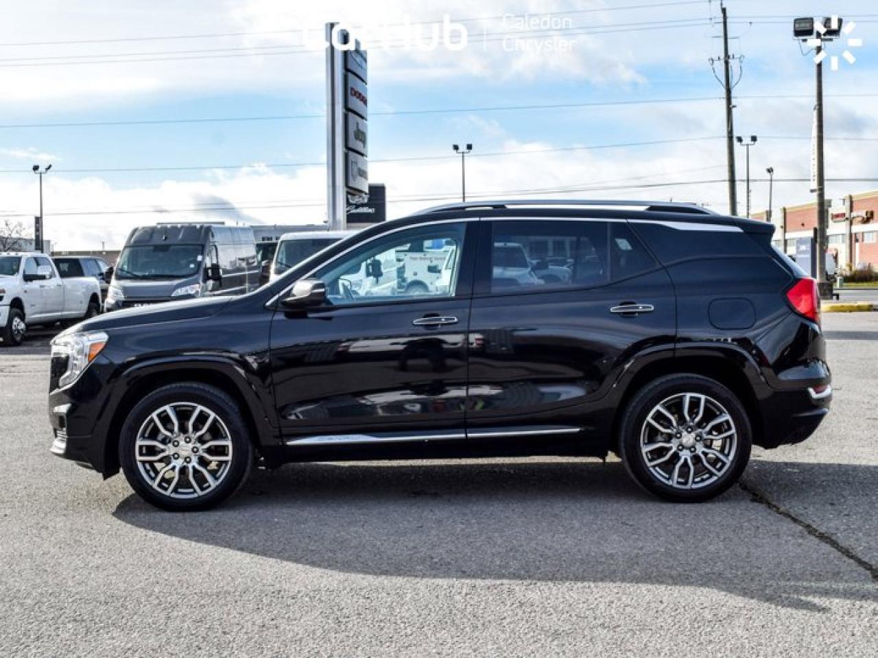 2022 GMC Terrain Denali AWD Pano Roof Leather Vented Seats Handsfree Tailgate Photo