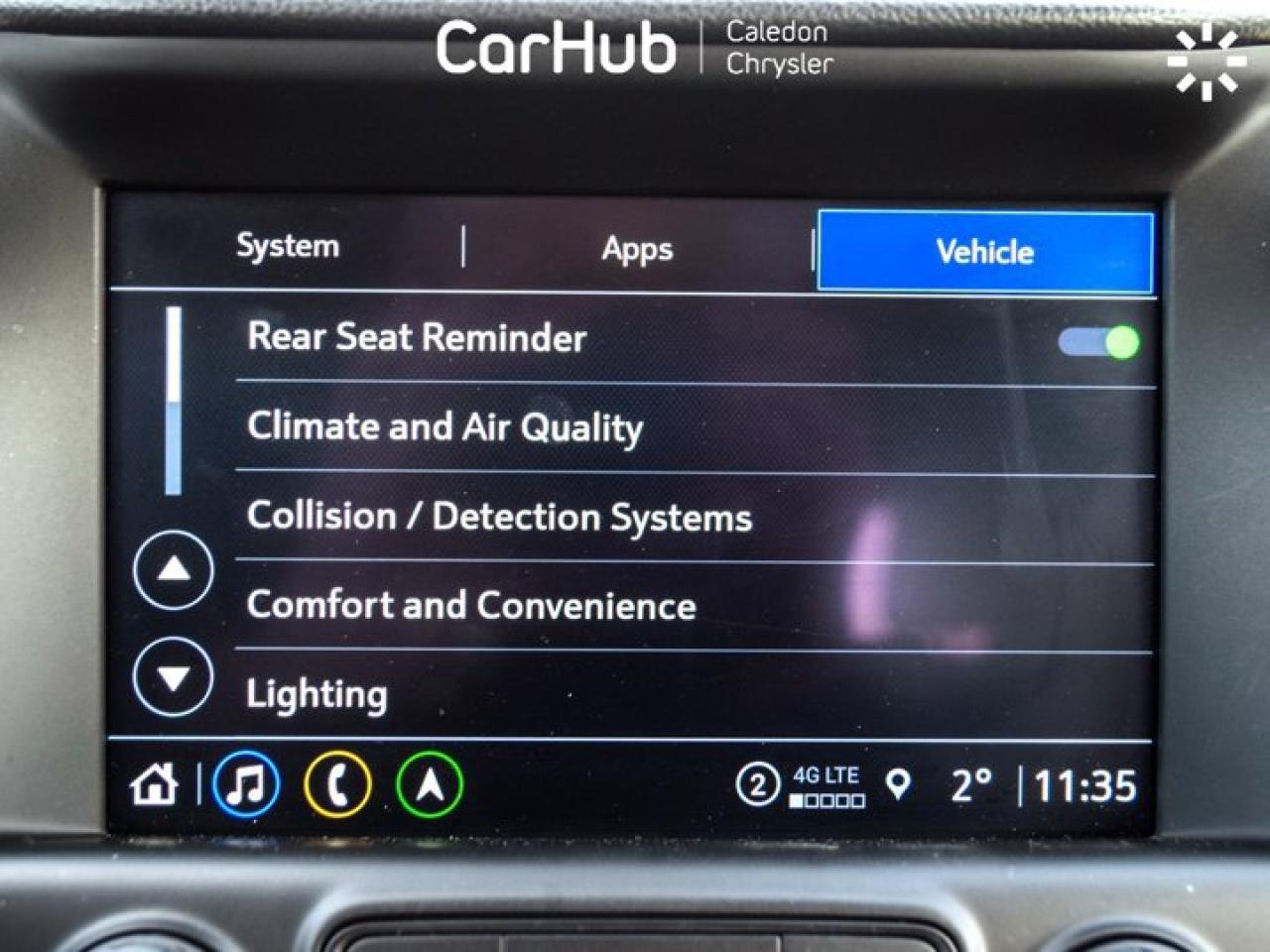 2022 GMC Terrain Denali AWD Pano Roof Leather Vented Seats Handsfree Tailgate Photo